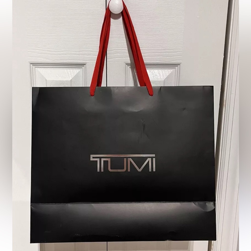 Tumi extra large shopping bag